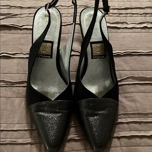 Nina low heels